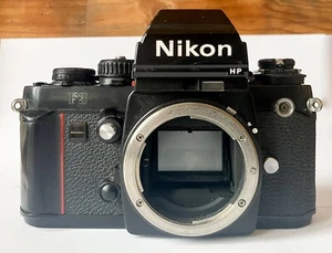 Nikon F3 HP, mit Knopfzellen, Gebrauchsspuren aber voll funktionsfähig. - Bild 1 von 5