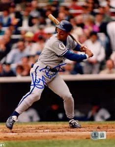GEORGE BRETT SIGNED HANDSIGNIERT 8x10 FOTO KANSAS CITY ROYALS LEGEND BECKETT BAS - Bild 1 von 2