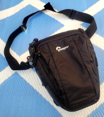 Lowepro ' Toploader Zoom 55 AW II Black LP36704-0WW '  Waterproof Camera Case ** - Image 1 of 4