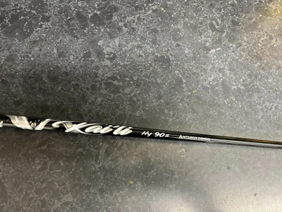 MITSUBISHI CHEMICAL KAI'LI WEISS 90 STEIFE HYBRIDWELLE - 0,370 ZOLL SPITZENLÄNGE 42 ZOLL