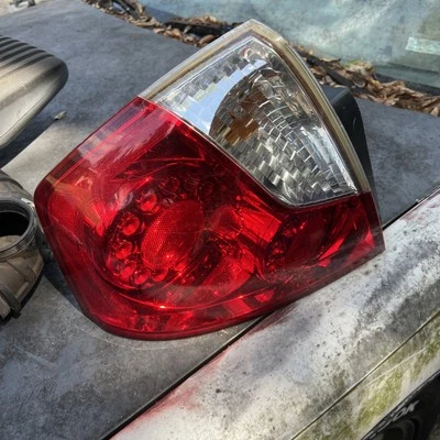 2006 - 2007 英菲尼迪 M35 DRIVER 左侧尾灯总成 220-63786 — 第 1/4 张图片