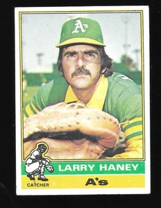 Larry Haney Oakland Athletics 1976 Topps #446 EX+ - Imagen 1 de 1