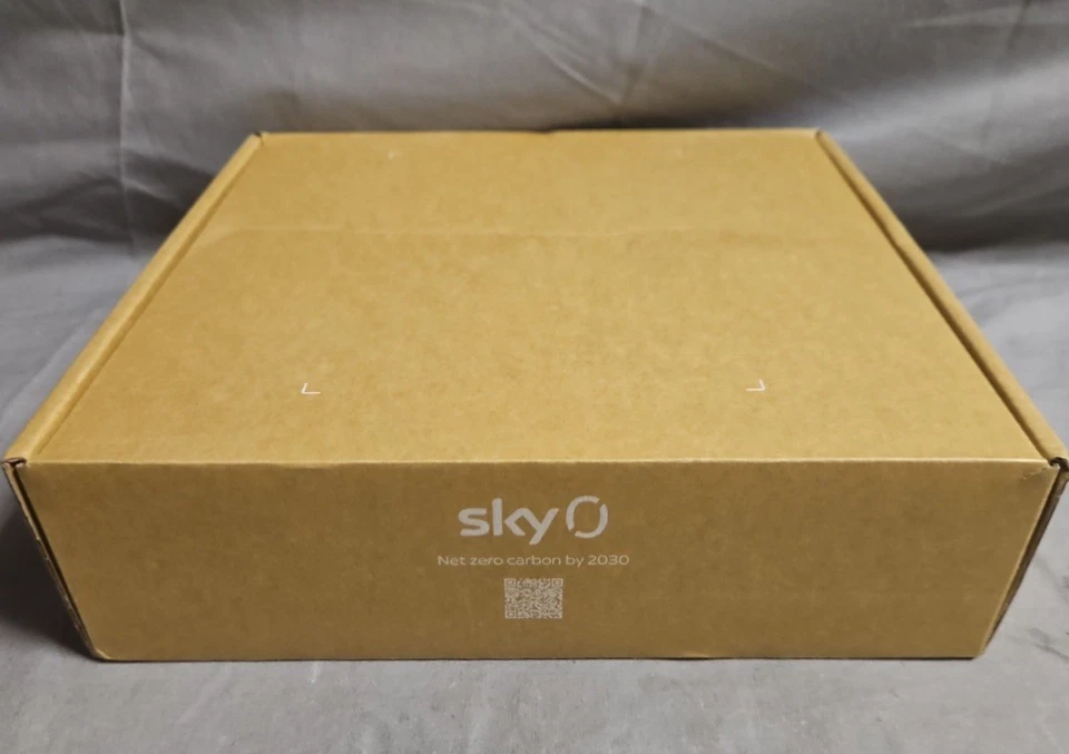 2 x SEALED Sky Stream Puck IP061-EF-ANT  Remote+ Power Supply+HDMI Cable Multi - Image 1 of 3