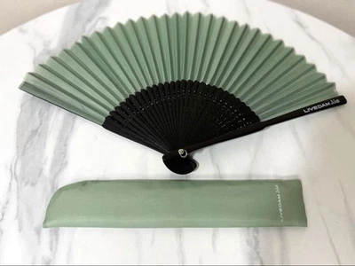 Ventilador plegable Sensu LIVEDAM Ai verde menta con estuche productos novedosos Foto 1 de 4