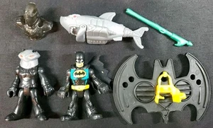 Pacchetto lotto Imaginext DC Batman Black Manta Robo lancia squalo armatura pipistrello ala - Foto 1 di 6