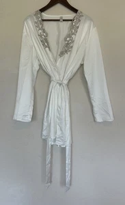 Flora Nikrooz White Satin Robe Silver Floral Appliqué L XL Bridal Sleepwear  - Picture 1 of 7