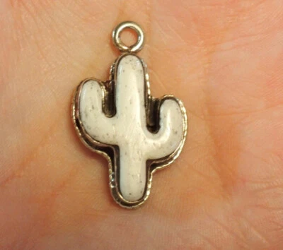 Colgante/dije de cactus Saguaro Foto 1 de 3