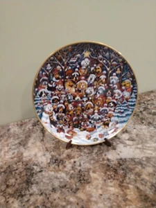 santa paws procelain Christmas plate limited edition bill bell dogs snow 8" - Picture 1 of 3