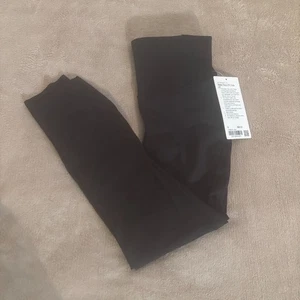 Lululemon Base Pace HR Crop 23 Inch Length Womens Size 6 Black - Picture 1 of 6