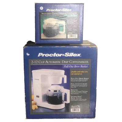 Cafetera vintage Proctor Silex A607A blanca de 2-12 tazas con jarra adicional nueva en caja Foto 1 de 4