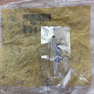 PLACA R62498 John Deere - Imagen 1 de 4