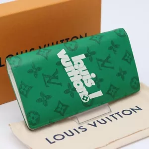 Louis Vuitton Portefeuille Brazza Everyday LV Long Wallet Grün M80801 RFID - Bild 1 von 9