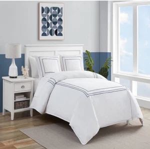 Nautica Alden Solid Full/Queen Duvet Cover Set - Picture 1 of 3