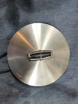 Lincoln Continental E80C-1A096-AA Factory OEM Wheel Center Rim Cap Hub Cover Lug - Image 1 of 3