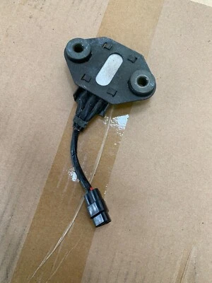 SUZUKI GSXR 600 K1 K2 K3 2001 2002 2003 01 02 03 CAMIONETA SENSOR DE MOTOR  Foto 1 de 2