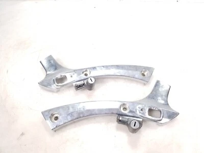 91 suportes de montagem de barra Sissy para encosto traseiro esquerdo e direito Kawasaki VN750 Vulcan - Imagem 1 de 4