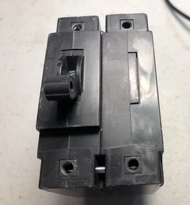 Disyuntor IELK11-1REC4-62F-100-01-V, 2 polos, montado en panel, 100 amperios/240vac - Imagen 1 de 2