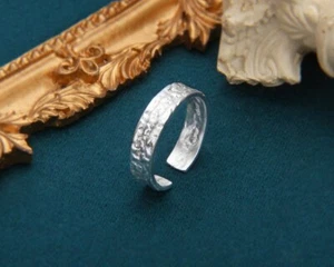 Anillo A27 estructurado aspecto lava plata 925 tamaño ajustable - Imagen 1 de 5