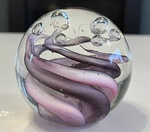 VINTAGE ROUND GLASS PAPERWEIGHT PURPLE PINK WHITE - Picture 1 of 4