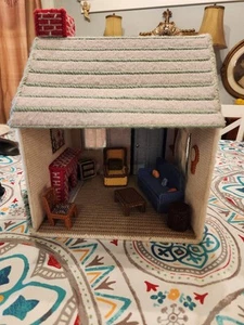 Vintage Artisan Dollhouse One Room Fully Furnished Crochet Knitted OOAK - Picture 1 of 11