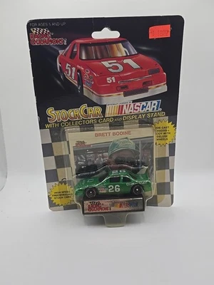 1991 Racing Champions Nascar Diecast Stock Car #26 Brett Bodine. Com cartão e suporte - Imagem 1 de 4