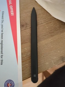 Microsoft Surface Slim Pen 2 - Black Pen Only Great Condition - Afbeelding 1 van 2