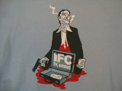 Threadless IFC "TV, uncut" Gunshot Blood 行李箱 浅蓝色 T 恤 S — 第 1/2 张图片