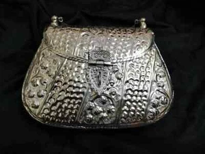 Borsetta moderna metà secolo argento bordo metallo goffrato - borsa da sera artigianale - Foto 1 di 5
