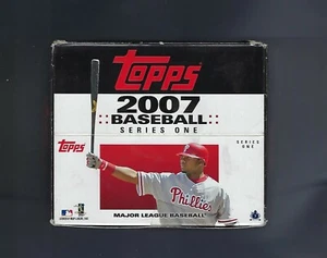 2007 TOPPS BASEBALL SERIE 1 EINZELHANDELSBOX 24 PACKUNGEN 12 KARTENPACKUNGEN AUTO'S RELIQUIES? - Bild 1 von 1