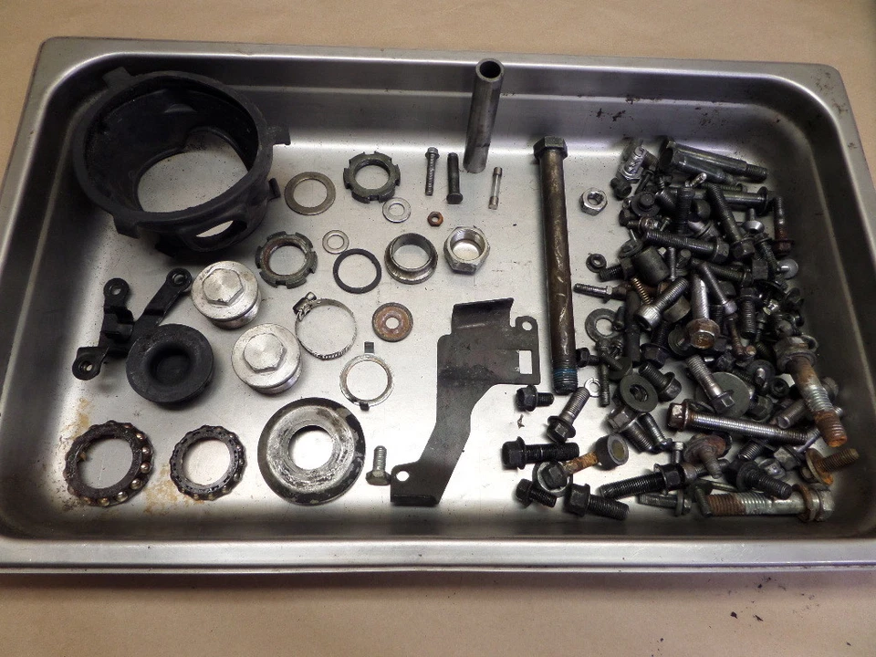 Yamaha XVS1100 V-STAR 2007 hardware mixto Foto 1 de 1