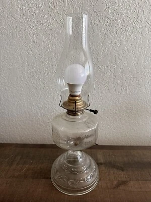 Lámpara de dedo borde de goteo de aceite queroseno conversión eléctrica electrificada - funciona Foto 1 de 4