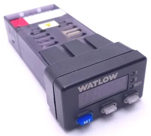 Watlow 935A-1CC1-000R Temperature Controller 24V AC/DC, TC/RTD Input, DC Out - Picture 1 of 6