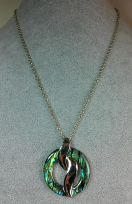 Collar Colgante Plata Círculo Aro Remolino En Capas Modernista Concha Paua Paladio Foto 1 de 4