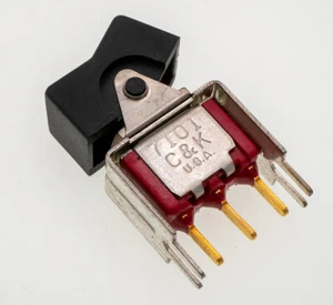C&K 7101-J1-V3BE 2 Position ON-NONE-ON SPDT Rocker, PCB Mount, NOS - Picture 1 of 3