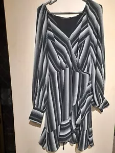 PORTMANS WRAP DRESS SIZE 14 BLACK WHITE STRIPES LONG BALLOON SLEEVES V-NECKLINE - Picture 1 of 12