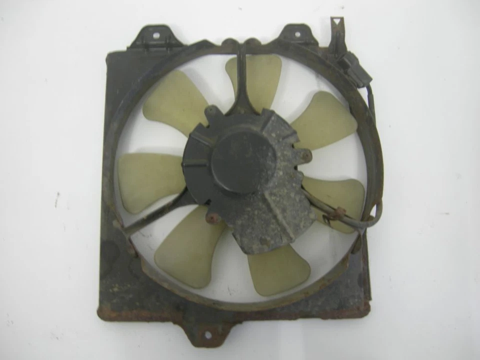 Kühlerlüfter Toyota CARINA E T19 0650002060 DENSO 2.0 Benzin 98 KW 133 PS 11-199 — 第 1/3 张图片