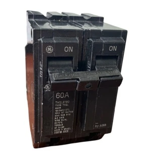 Nuevo disyuntor de 2 polos General Electric GE tipo THQL2160 60A de caja abierta - Imagen 1 de 3