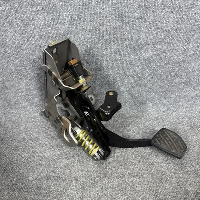 🔶2009-2020 Nissan 370Z M/T Manual Clutch Pedal And Pump Assembly OEM - Image 1 of 4