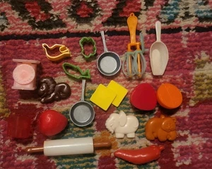 Vintage baby doll pretend play baking cooking utensils set fake food retro toy - Picture 1 of 2