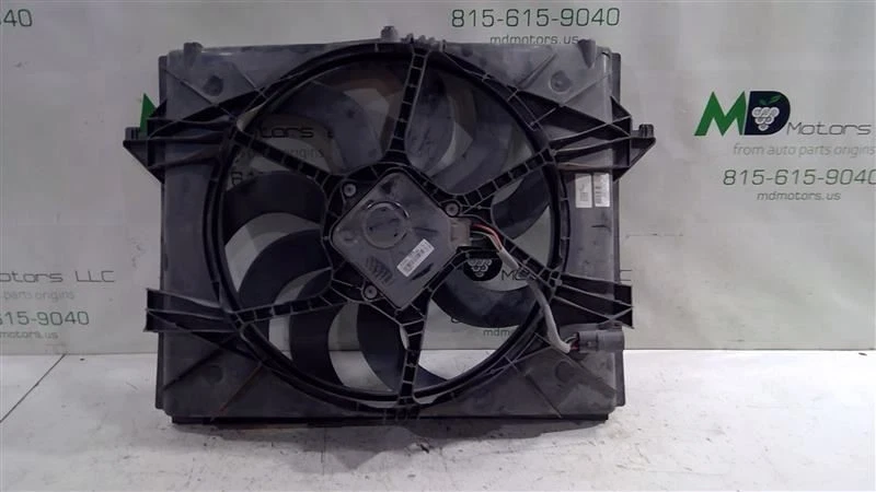 2019-2021 DODGE RAM 1500 RADIAOTR COOLING FAN OEM 52014772AF  - Image 1 of 4