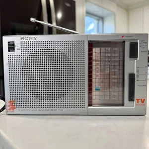 Radio portátil Sony ICF-770F AM/FM/TV banda meteorológica - ¡PROBADA! ¡FUNCIONA! - Imagen 1 de 9