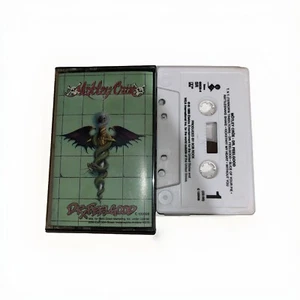 Motley Crue Dr Feelgood Cassette Tape 1989 Album Heavy Metal Hair Band Vintage - Picture 1 of 2