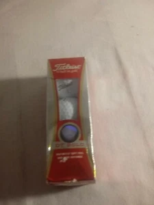 Titleist DT SoLo Golf Balls New Box 3 Total - Picture 1 of 4