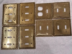 Juego de 8 cubiertas de placa de interruptor ornamentadas de latón macizo Gatco vintage; ¡buen estado! - Imagen 1 de 17