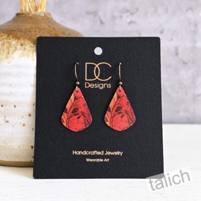 Pendientes de lágrima con impresión artística de follaje rojo cálido rico de DC Designs SH24JE regalo único Foto 1 de 3
