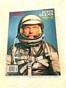 "Time Magazine."" John Glenn ""Ein Heldenleben.      2017.       BFAND NEU - Bild 1 von 2