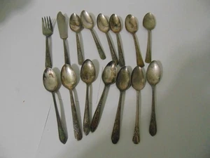 Mixed Lot Of 15 Vintage Silverplate Silverware - Picture 1 of 6