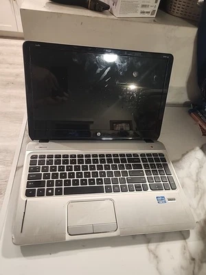 Computadora portátil HP Envy m6 M6-1225dx PROBADA/FUNCIONANDO 94919 650 GB HDD sin cable de carga Foto 1 de 4