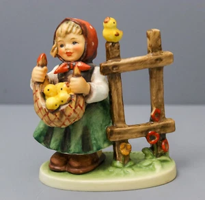 FIGURA DE COLECCIÓN HUMMEL POLLO LAMIDO #385 TMK5 - Imagen 1 de 5