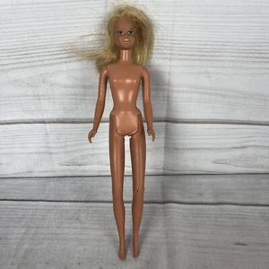Muñeca de moda vintage Mattel rubia ojo azul 1965 Corea defectos - Imagen 1 de 12